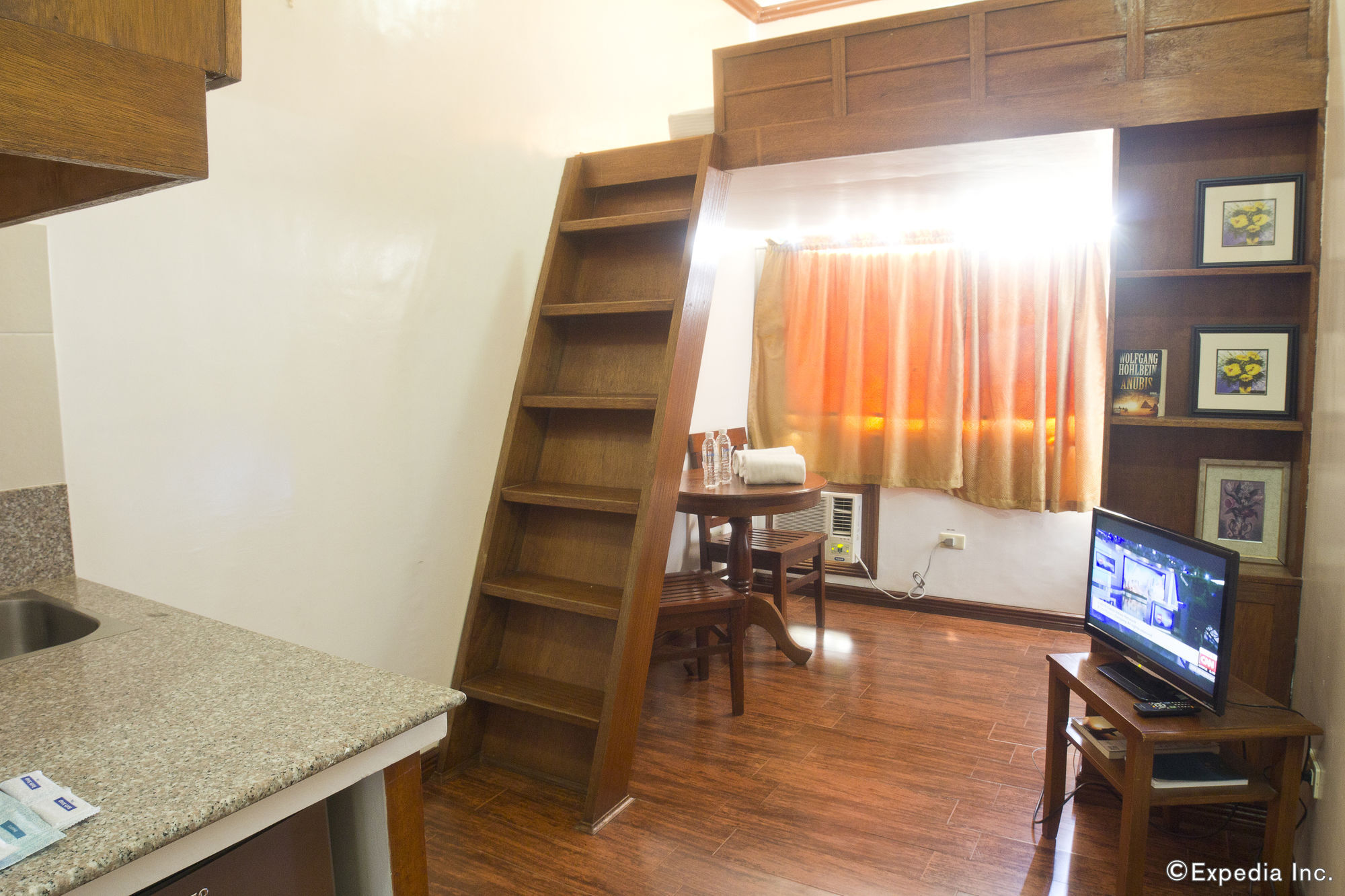 Isabelle Royale Paranaque Paranaque City Exterior photo